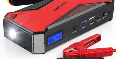 The image shows a DBPOWER DJS90 jump starter and it’s a simple graphic or photograph.